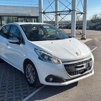Peugeot 208 PureTech 82 5 porte Allure