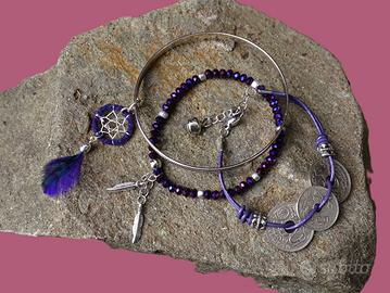 Tre bracciali stile boho: uno con monete