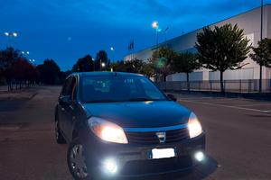 Dacia sandero 1.4 mpi  benzina
