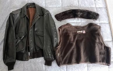 Giubbotto SCHOTT USA in pelle.