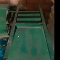 macchina elettrica per piggiare l'uva 