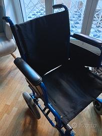 Carrozzina pieghevole per disabili THUASNE