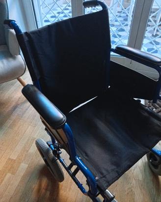 Carrozzina pieghevole per disabili THUASNE