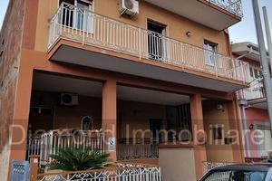 Casa singola con giardino a Fiumefreddo di Sicilia