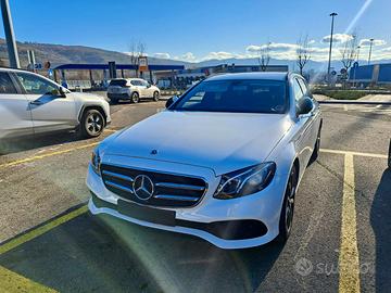 Mercedes Classe E 220d 4MATIC SW 2020 – 320.000km