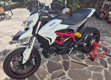 Ducati Hypermotard 939