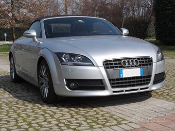 Audi TT cabrio cv 200 solo km 25000