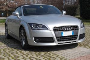 Audi TT cabrio cv 200 solo km 25000