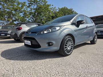 Ford Fiesta 1.4 5 porte Bz.- GPL Titanium