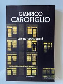 libro Una Mutevole Verità di Carofiglio