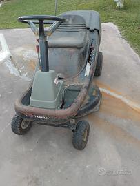 Trattorino tagliaerba