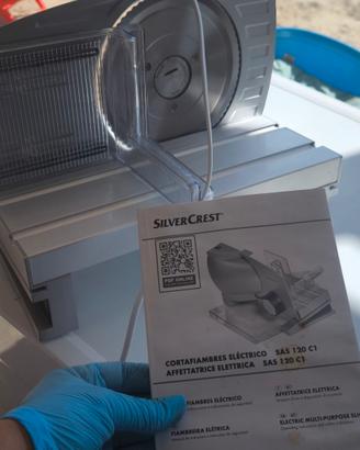 Affettatrice elettrica uso casalingo 