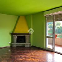 4 LOCALI A STRONA