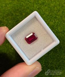 Lotto privato Rubino e smeraldo