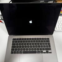 Macbook air M2 8 gb Ram 256ssd 15”