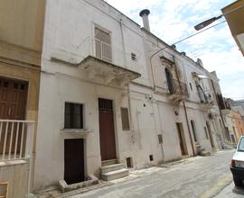 Intero stabile via Marconi Villa Castelli