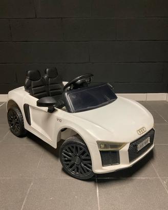 Audi R8 gioco telecomandata