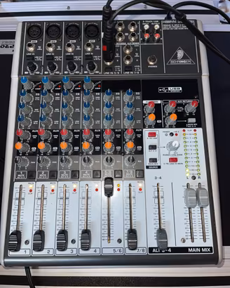 Mixer behringer xenyx 1204usb