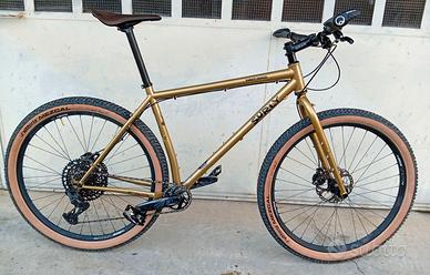 Surly Karate Monkey XL Fool’s Gold – GX Eagle – XT
