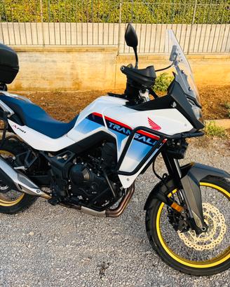 Transalp 750 in garanzia) full optional..