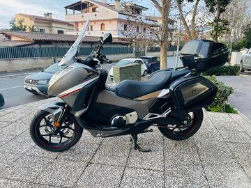HONDA Integra 750 TUTTO INCLUSO ANCHE PASSAGGIO!