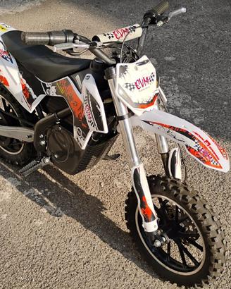 Minicross CVM a batteria