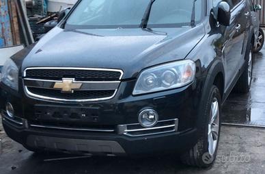 Ricambi captiva 2007 paraurti cofano fari sedili