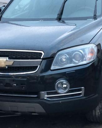 Ricambi captiva 2007 paraurti cofano fari sedili