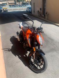 KTM Duke 125, Orange