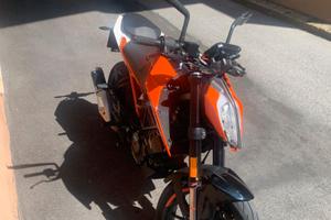 KTM Duke 125, Orange