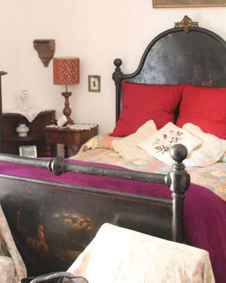 antico letto ferro