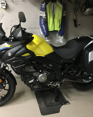 SUZUKI V-STROM 650