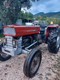 Trattore agricolo Massey Ferguson 155
