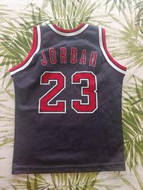 Canotta Basket Chicago Bulls Jordan 23 Champion 10