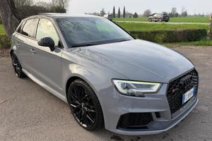 Audi RS3 8V 2.5 TFSI quattro S tronic
