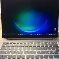 Lenovo IdeaPad Slim 5 16 GB RAM, 1 TB SSD, Core 7