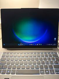 Lenovo IdeaPad Slim 5 16 GB RAM, 1 TB SSD, Core 7