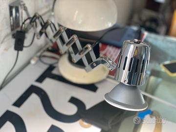 Lampada da tavolo indistrial