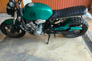 Honda Hornet 900 cafè racer