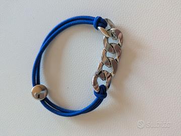 Bracciale con maglie in acciaio e cordoncino blu
