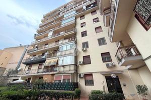 3 LOCALI A PALERMO