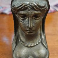 Alare Scultura Da Camino Busto Femminile 9x5 Cm