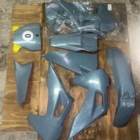 Plastiche grigie husqvarna 19-22