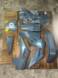 Plastiche grigie husqvarna 19-22