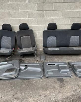 Sedili grigi Mitsubishi L200 1999 4 porte