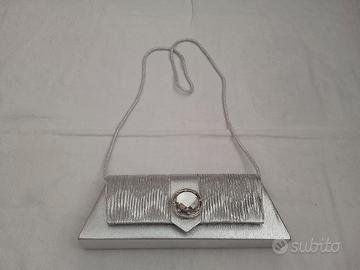 Pochette da cerimonia argento con pietra grande 