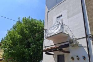 Casa indipendente di 115 m² con 3 locali a Bernare