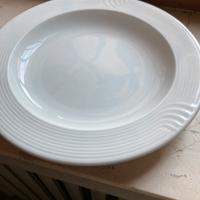 Piatti fondi a 1 euro