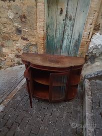 Piccola consolle con   sportelli