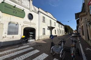 NEGOZIO A CORBETTA